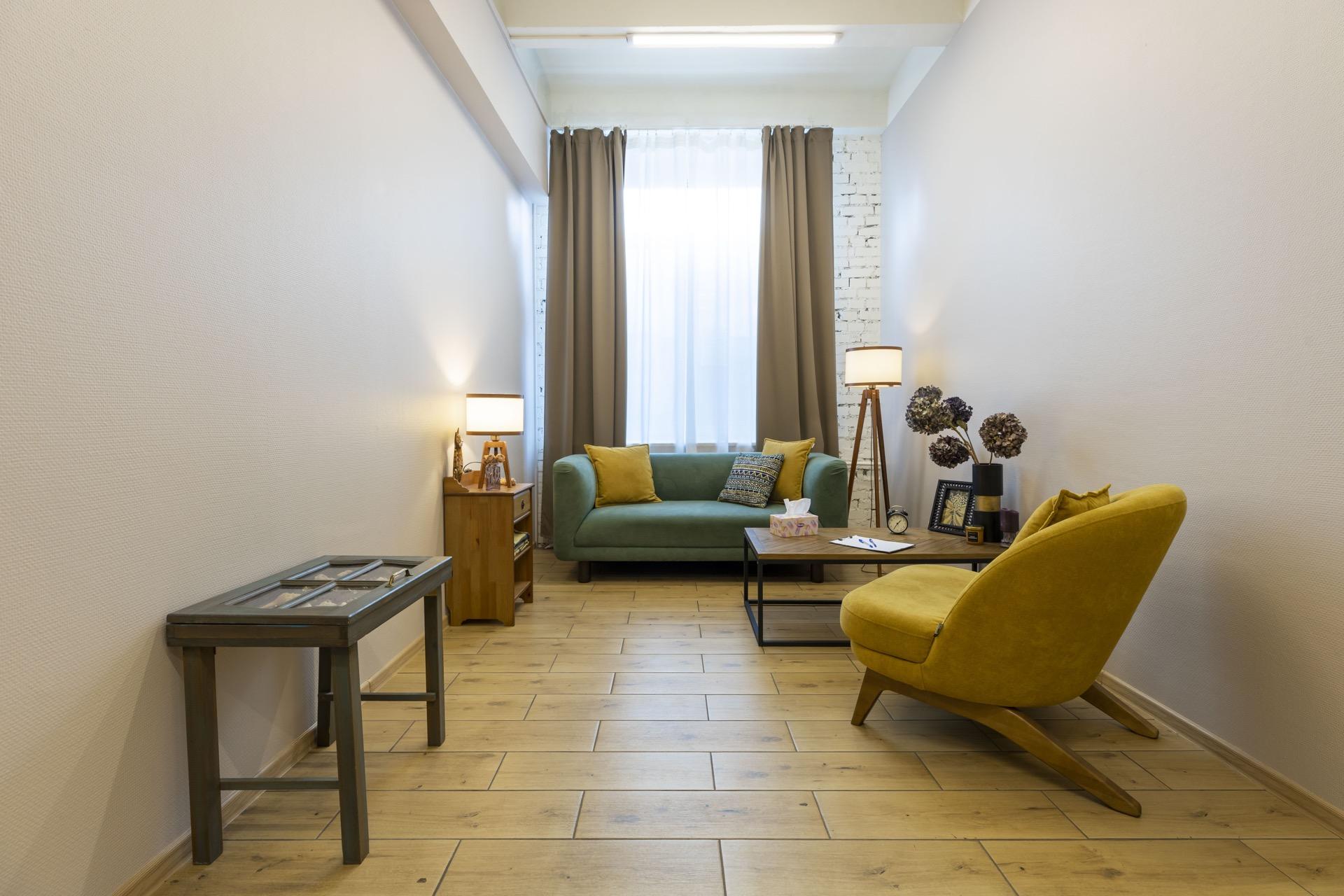 Бежевый кабинет №17